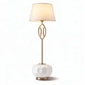 Lampe de table en céramique blanche avec abat-jour en tissu beige 20 x 20 x 50cm